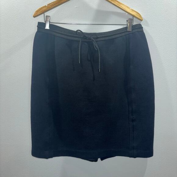VINCE. XO Barney’s New York Black Stretch Drawstring Pull- On Skirt Size Large - Picture 1 of 13